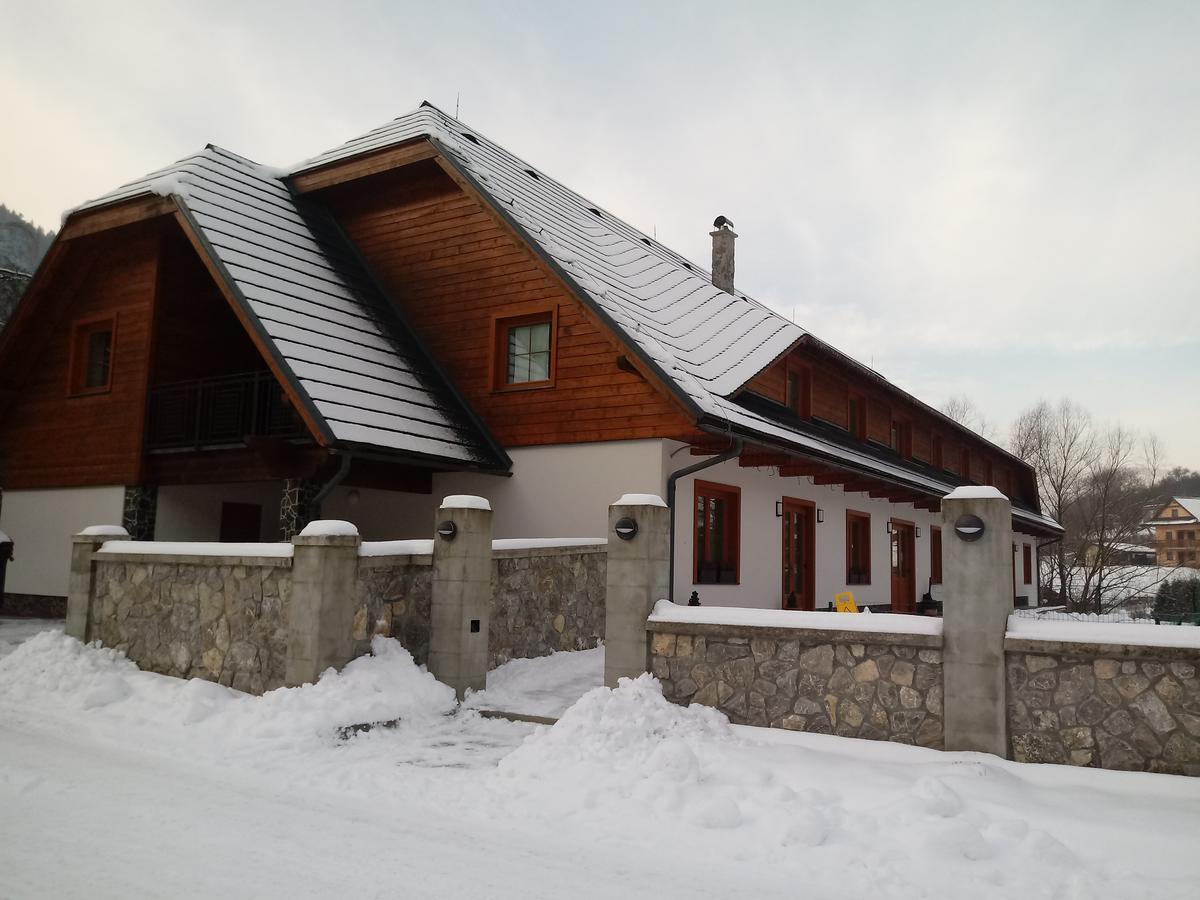 Penzion Zemanov Dvor Hotel Lietavska Svinna Exterior photo